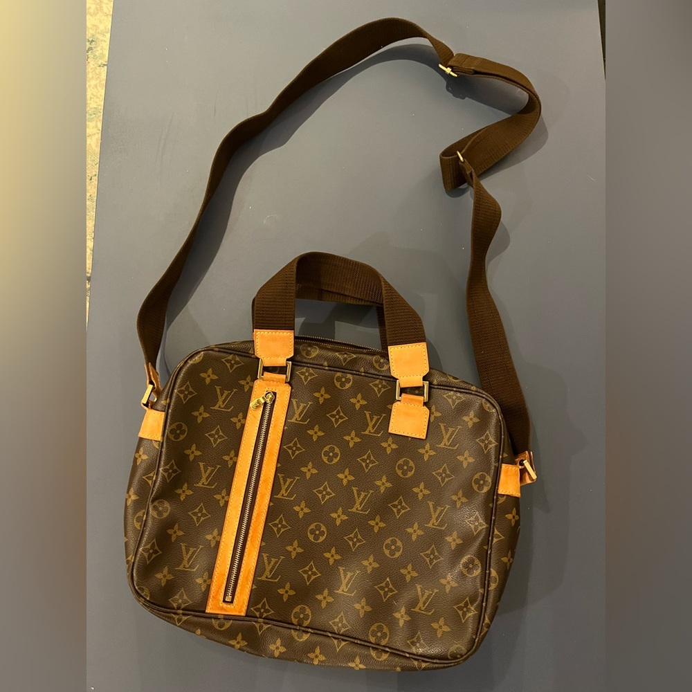 Authentic Louis Vuitton Laptop/Travel Bag